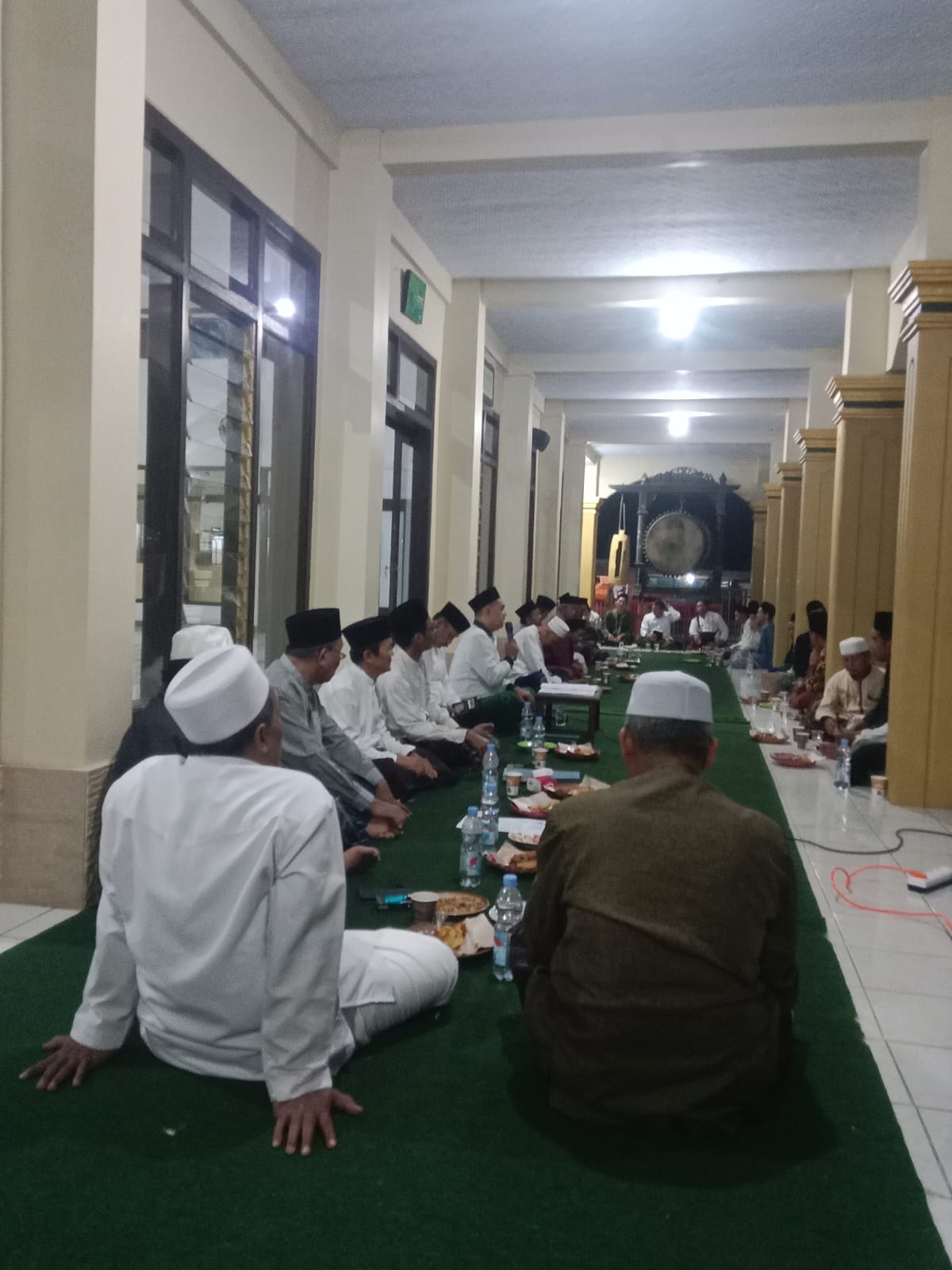 Musyawarah Imam Mushola E Tentang Evaluasi Pengurus DKM Nurul Kirom Desa Leuwikujang
